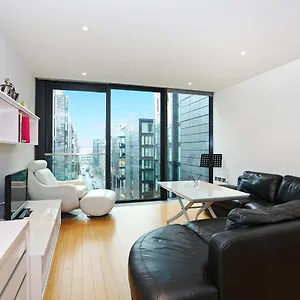 https://modern-2bed-with-free-parking-in-the-iconic-quartermile.edinburghhotelsuk.org